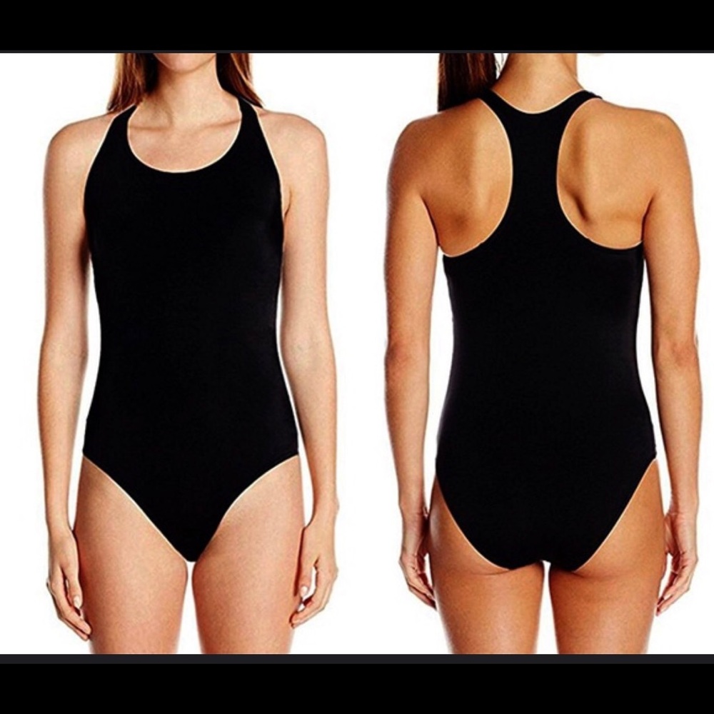 Women’s bathing suit